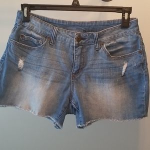 New without tags. Denim shorts.